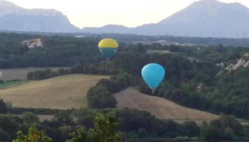 Appartement en Parc régional du Verdon avec grande terrasse privative - Foto 3