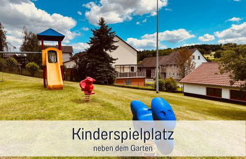 Kindertraum - Spielplatz - Spielzimmer - Terrasse mit Grill - Garten - wandern - 3 Schlafzimmer bis 9 Personen - Ferienhaus Taufstein 2 - Foto 20
