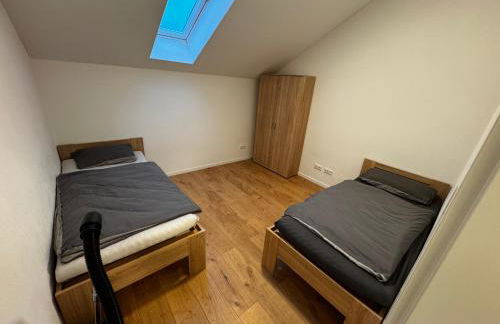 Moderne 4 Personen Unterkunft - Foto 2