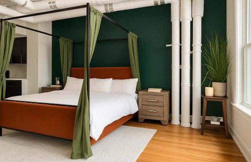 Moss & Oak - King Bed - Grand Piano - TOP FLOOR - Foto 10