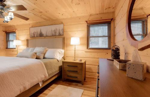 Home with Sauna & Hot Tub & Lake Access - Foto 25