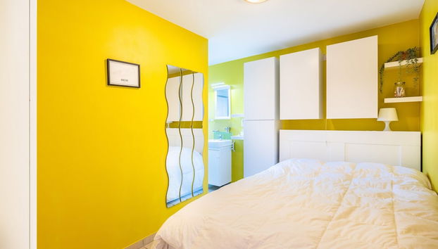 Modern Apartment Near Sea - Foto 2, Habitación