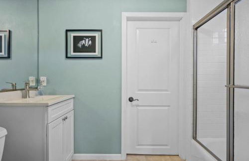 3 BR 2BA Lakefront Home - Dog Friendly - 30 Day - Foto 40