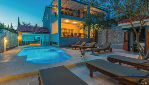 Awesome Home In Pridraga - Foto 1