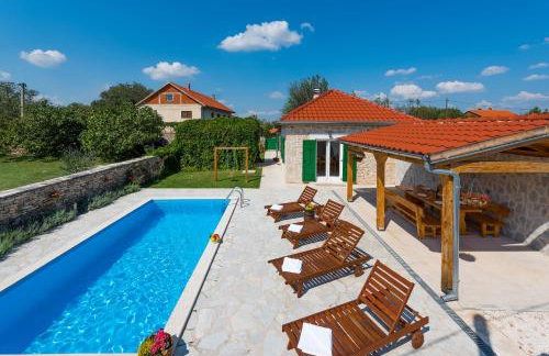 Holiday home Ana with pool national park krka - Foto 5