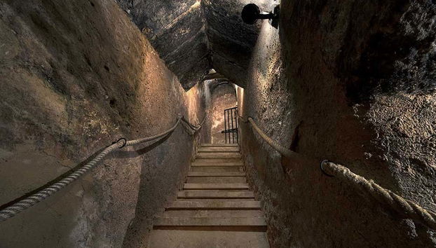 Scale che conducono alla cantina sotterranea