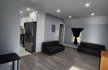 Two-Bedroom Home 25 min to NYC free parking-UNIT-2 - Foto 37