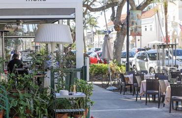 Belair Lane condo community pool managed by Sky Run Naples - Foto 38