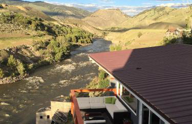 Cozy Cabin Retreat with Stunning Views of Yellowstone National Park in Montana - Foto 11