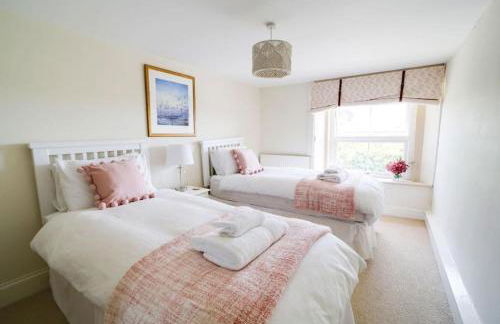 Beautiful family home, sea views, large garden - Foto 37