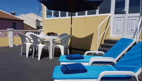 Gloria's House - Photo 3