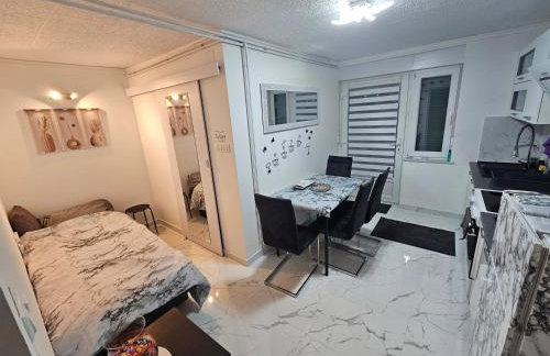 ENA 1&2 apartments-free parking 2200 m2-truck,trailer,boats friendly-EASY D1 access - Foto 42