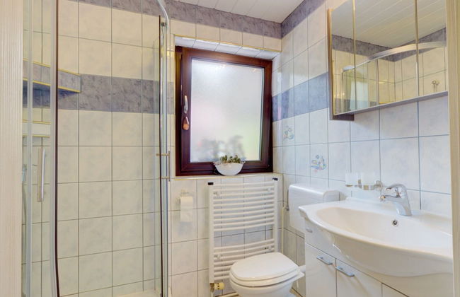 Lovely Apartment in Bled With Fireplace - Photo 8