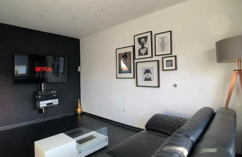 B OUR GUEST at NEW FLAT NEARBY DRESDEN !!!POOL!!! - Foto 6