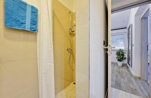 Villa with private pool in village Jadreški - Foto 24