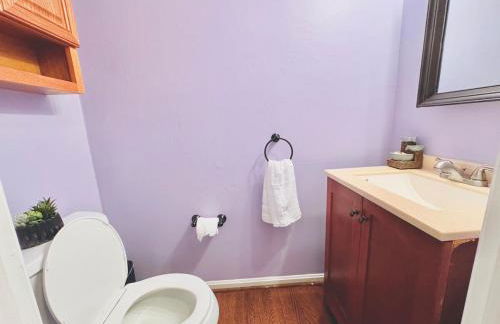 Charming 4BR 4BA Townhouse In Annandale, VA - Foto 4