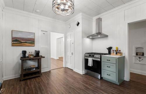 Evergreen Manor Private Pool 3BR No Stairs Retreat - Foto 14