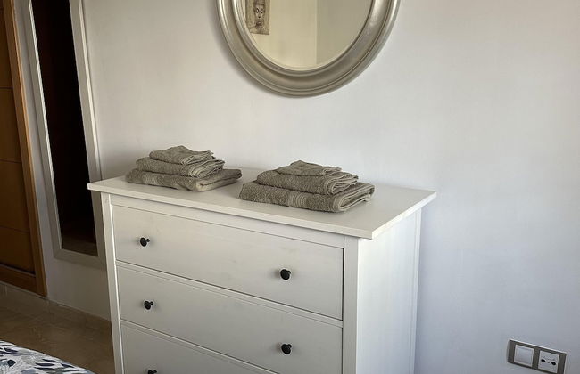 2 Bed-sleeps 4-private Patio-pool-aircon - Foto 5