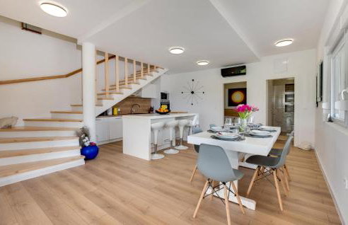 Awesome Home In Donja Reka With Wifi - Foto 18