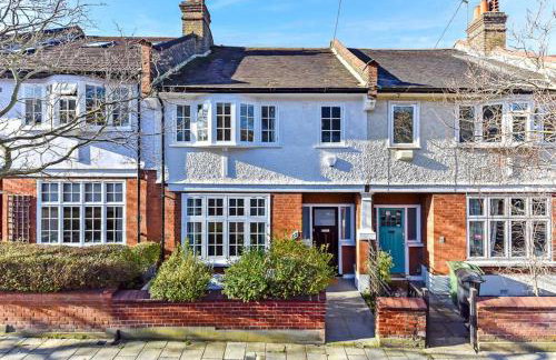 Beautiful Family Victorian Home - Foto 12