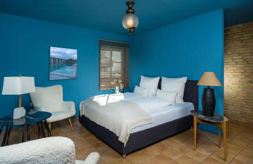 Spacious Ensemble Hecht Right On The Eider River - Photo 11