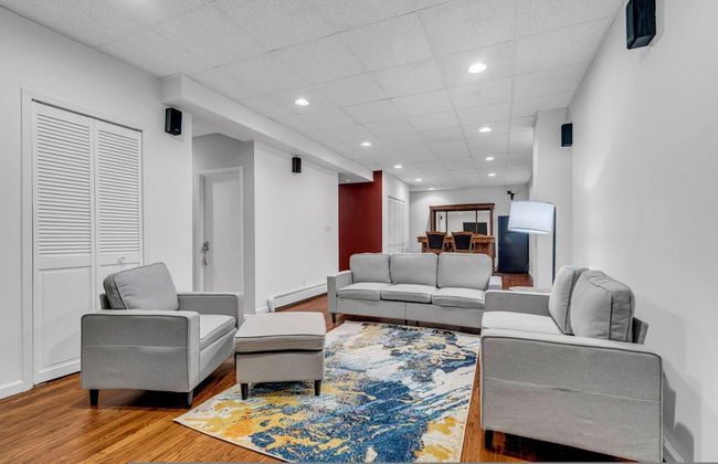 Cozy Private Home W Fireplace Outdoor Kitchen - Photo 1