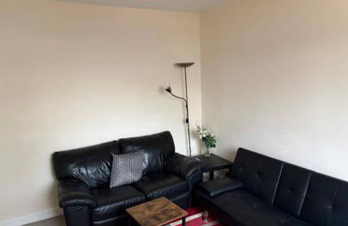 Tranquil Wolves Retreat with 4 Bedrooms - Foto 10