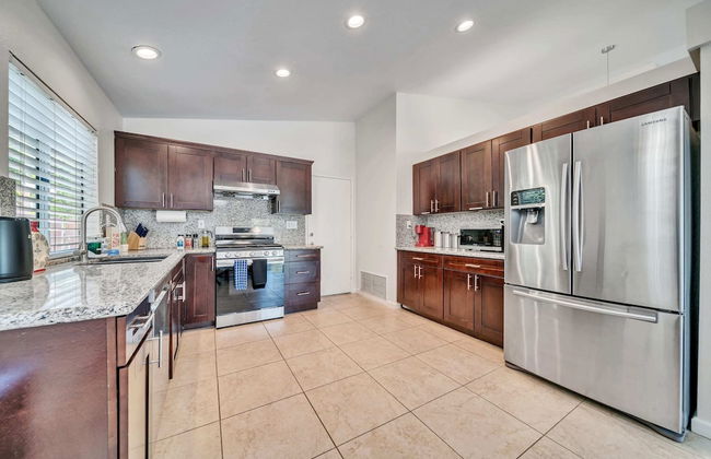 @marbella Lane - 4BR Lavish Castle Retreat - Foto 12