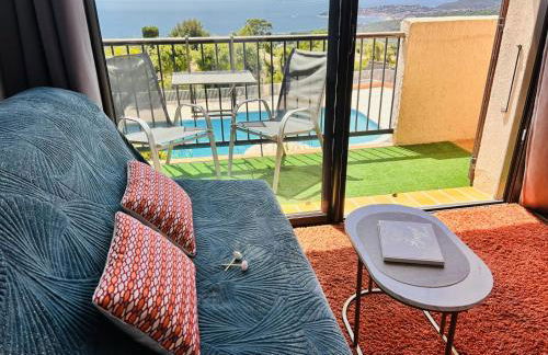 STUDIO POOL HOUSE 2 ETOILES VUE MER PANORAMIQUE AMAZING SEA VIEW WIFI LINGE LINEN INCLUS AIRCONDITIOn - Foto 18