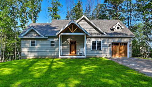 Covered Deck, Grill and Game Room Gilford House! - Foto 2