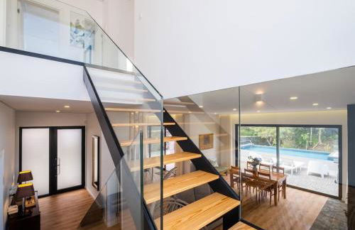 Lotus House - Heated Pool & Jacuzzi near the Beach - Photo 14