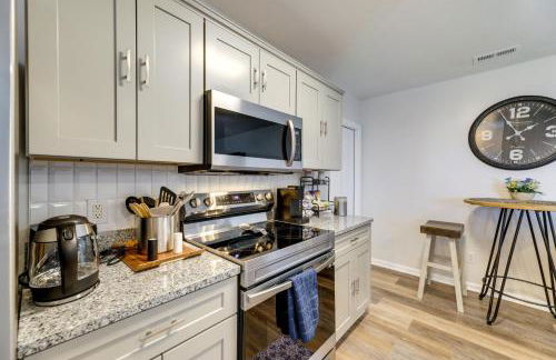 Updated Hubert Vacation Rental 5 Mi to Beaches! - Foto 7