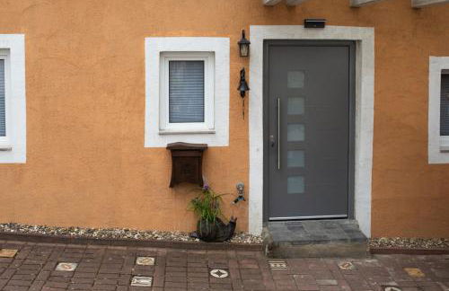 Lovely villa Monte close to Cologne with three bedrooms and one bathroom - Foto 68