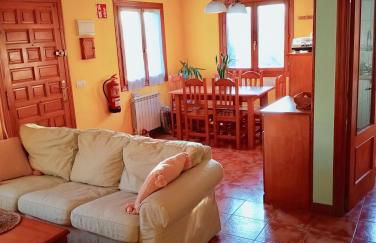 Chalet adosado entre playas - Foto 4