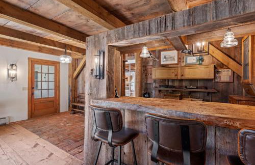 Modern Lux Cabin w Mtn Views and Fire Pit - Foto 15