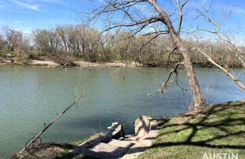 Retreat to the Outdoors with Colorado River Access - Photo 21