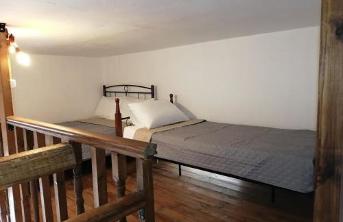 Eleni's Traditional Home with Barbeque - Foto 31