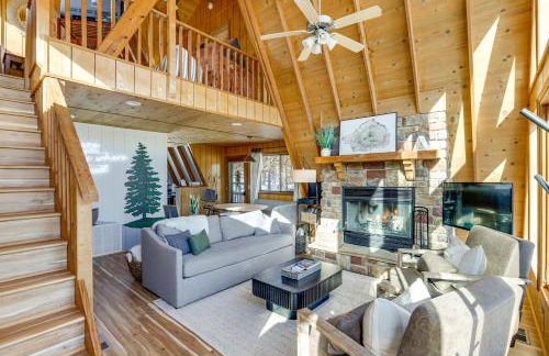 Hot Tub and Barrel Sauna! Lakefront Innsbrook Chalet - Foto 7