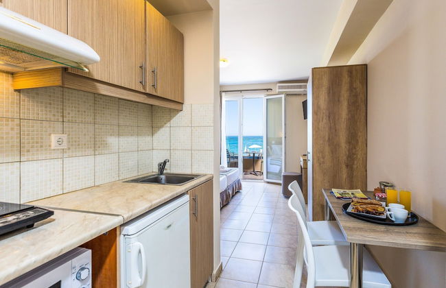 Theo Star Beach Hotel - Photo 65