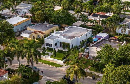 Flamingo Park Paradise: Luxury Poolside Haven - Foto 56