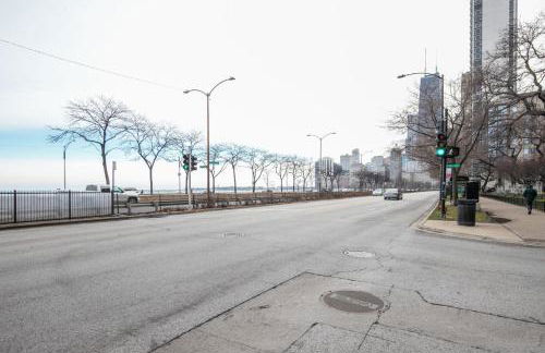 Gold Coast studio w doorman gym 2 blocks to L CHI-916 - Photo 28