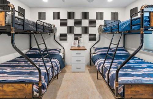 Plantation Pool Home with Hot Tub Sleeps 10 - Foto 36