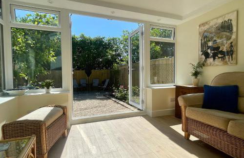 3-bed cottage in Sway, New Forest (5 min walk from Sway Train Station) - Foto 1