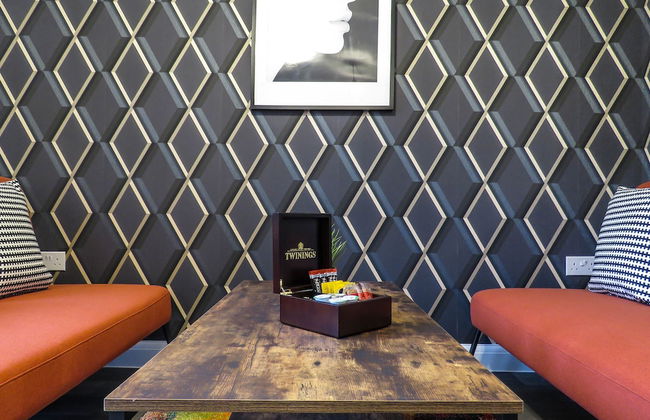 Tudors eSuites Birmingham Townhouse Private Garden Free Parking - Foto 14