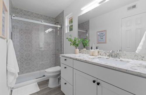 Sleeps 8 Modern 3BR Leander Coffee Bar & Yard - Foto 43