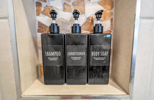 Spacious Luxe Stay , Near DT, MedCtr & NRG, New - Photo 54