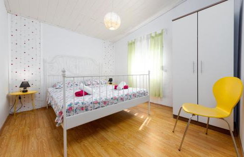 Amazing Apartment In Stara Vas - Photo 21