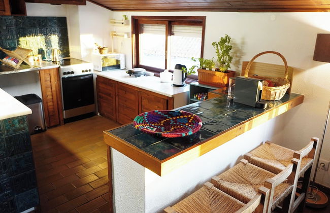 VIC Aveiro Arts House - Photo 36