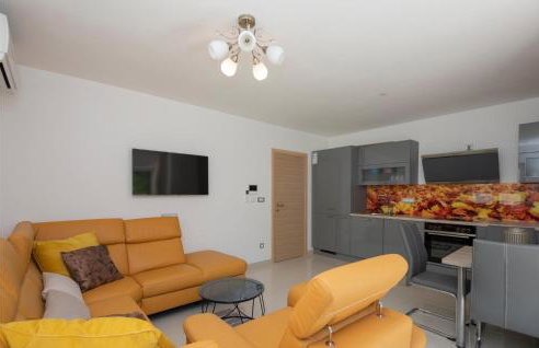 Cozy Home In Ricice With Wifi - Foto 48