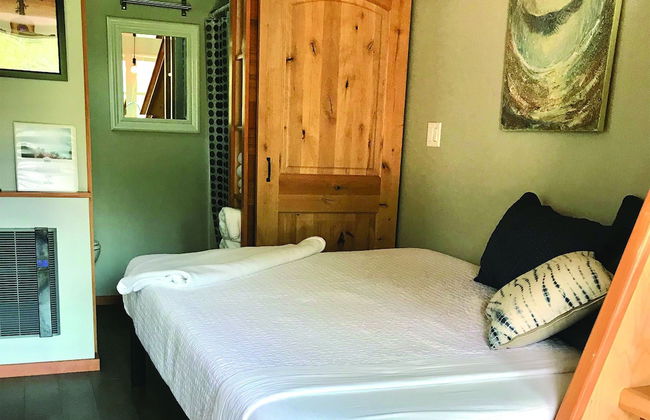 WeeCasa Tiny House Resort - Photo 6